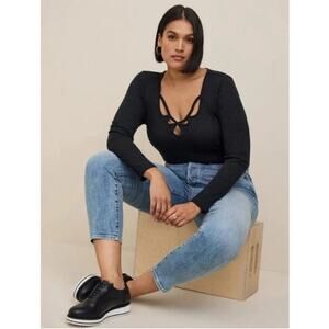 TORRID black modern edgy minimalist top size 1X date night ribbed cut out shirt